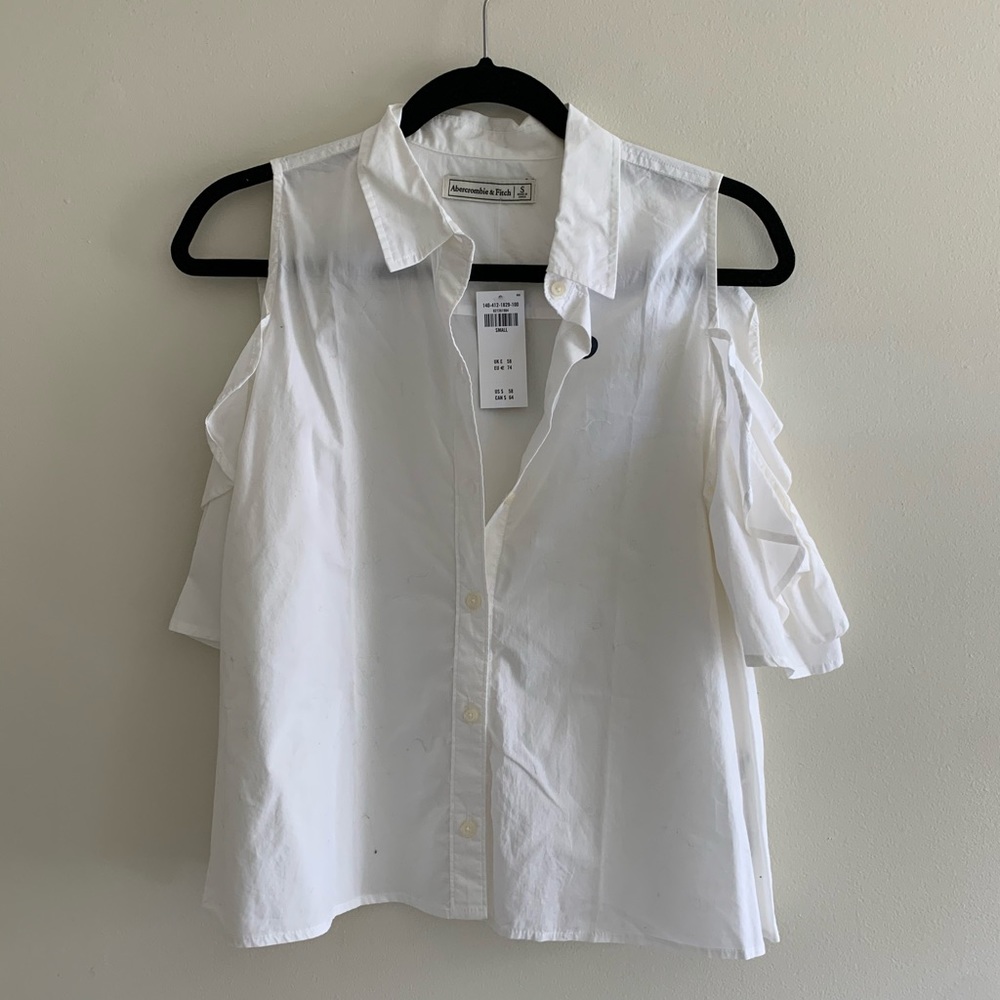 A&F ruffle cold shoulder top - Picture 2 of 3